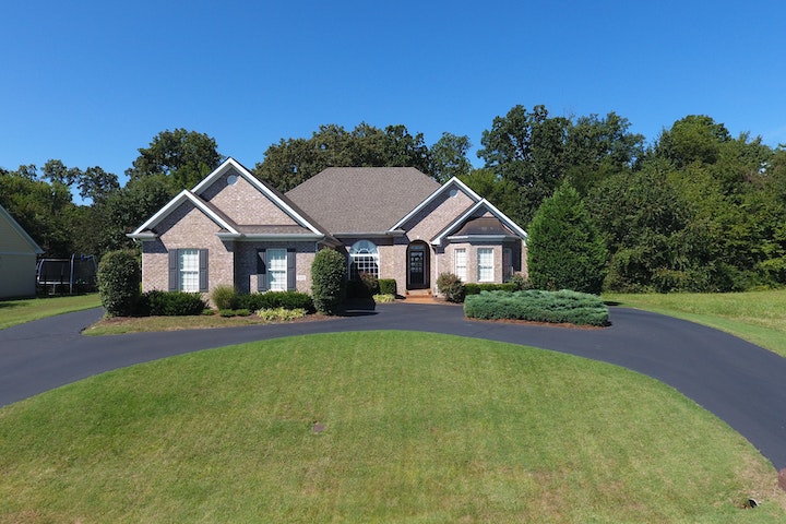 Crafting Circular Driveways: A Comprehensive Design Guide